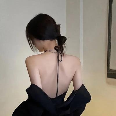 在你身边笑对明天